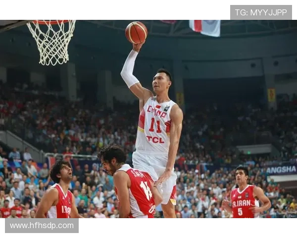 媒体人评论阿联与小杨遭黑评现象引发热议